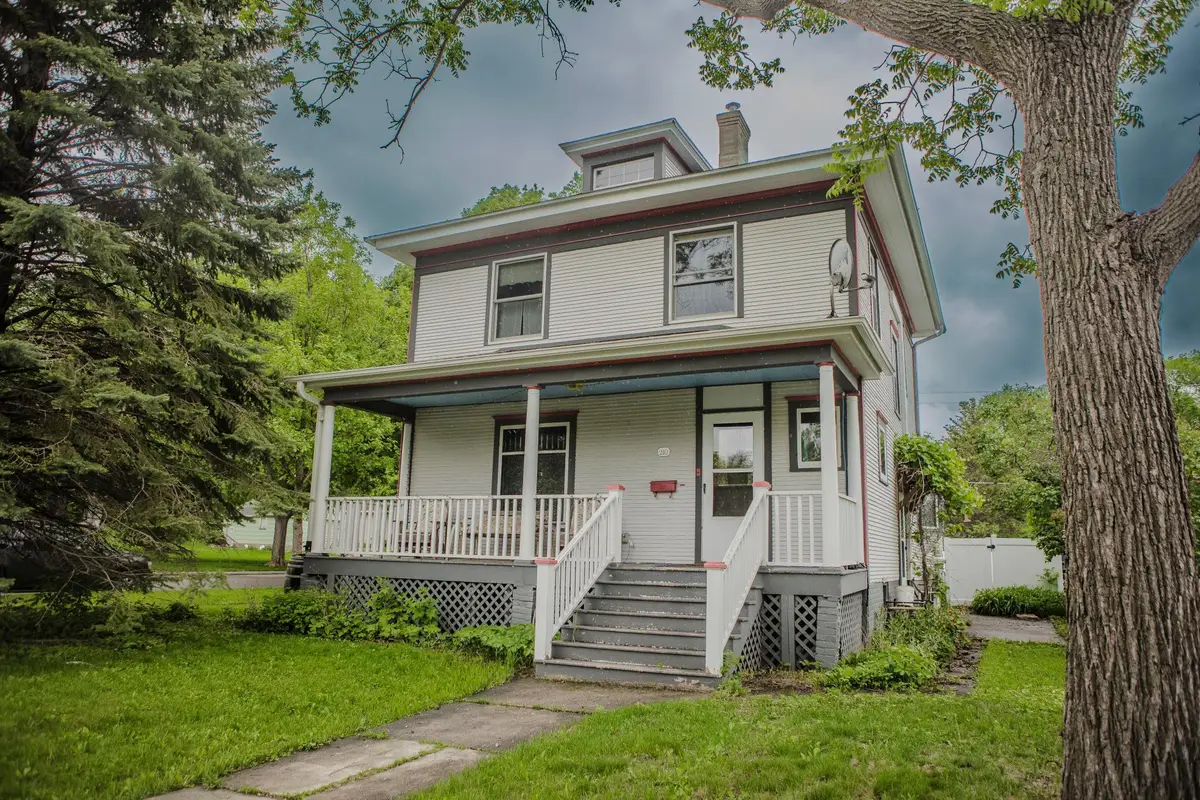 210 E 6th Street, Morris, MN 56267 - #1