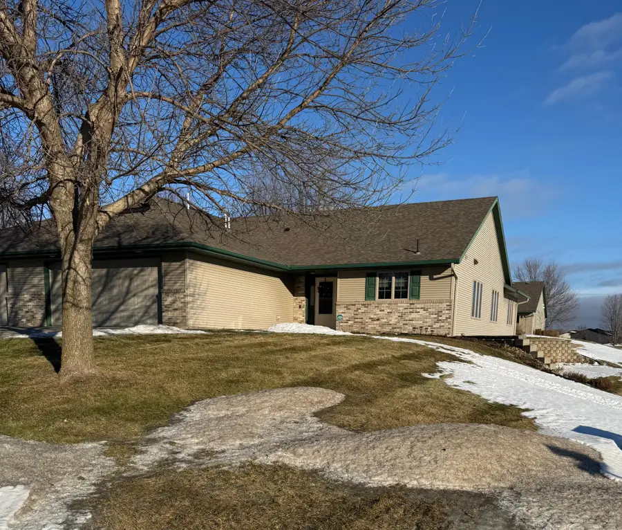 686 W River Drive, New London, MN 56273 - Image #2