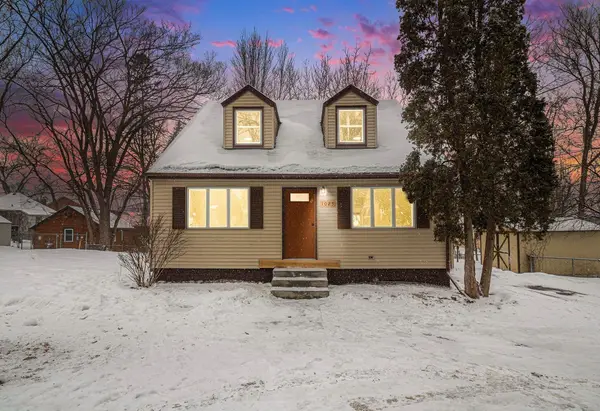 1025 Mahtomedi Avenue, Mahtomedi, MN 55115