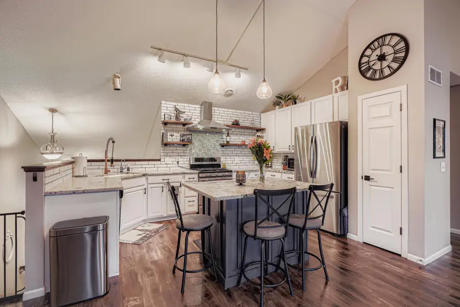 6887 Folkestone Road #712, Apple Valley, MN 55124 - #2