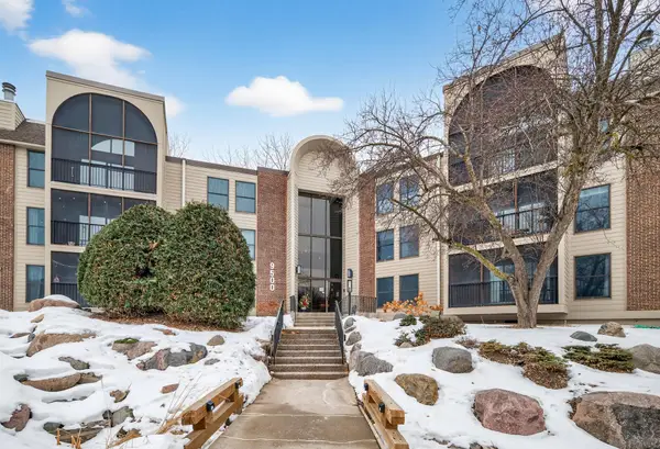 9500 Collegeview Road #112, Bloomington, MN 55437