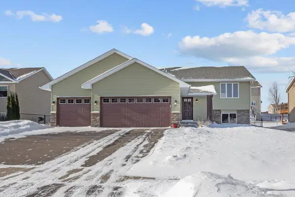 271 Greenway Drive, Delano, MN 55328