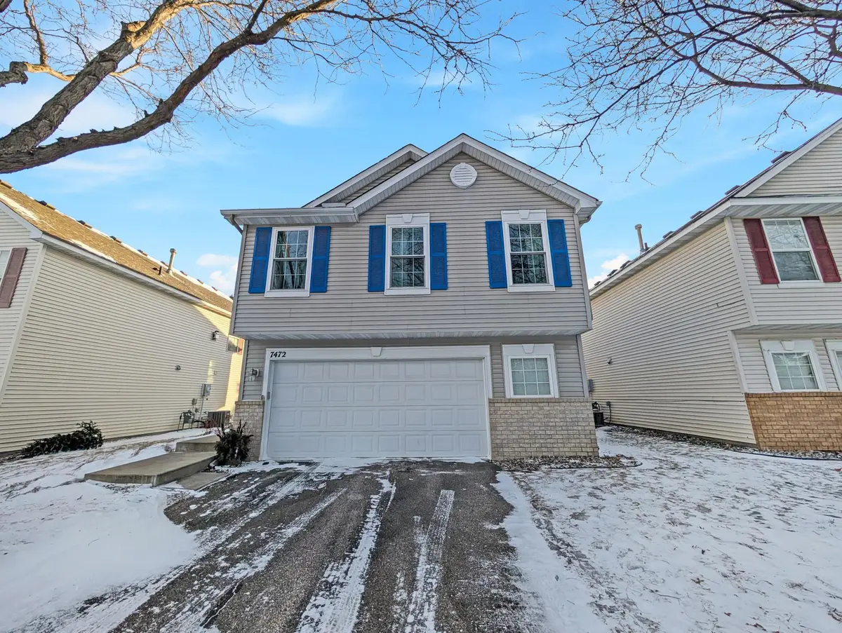 7472 Hampton Lane, Shakopee, MN 55379 - Image #1