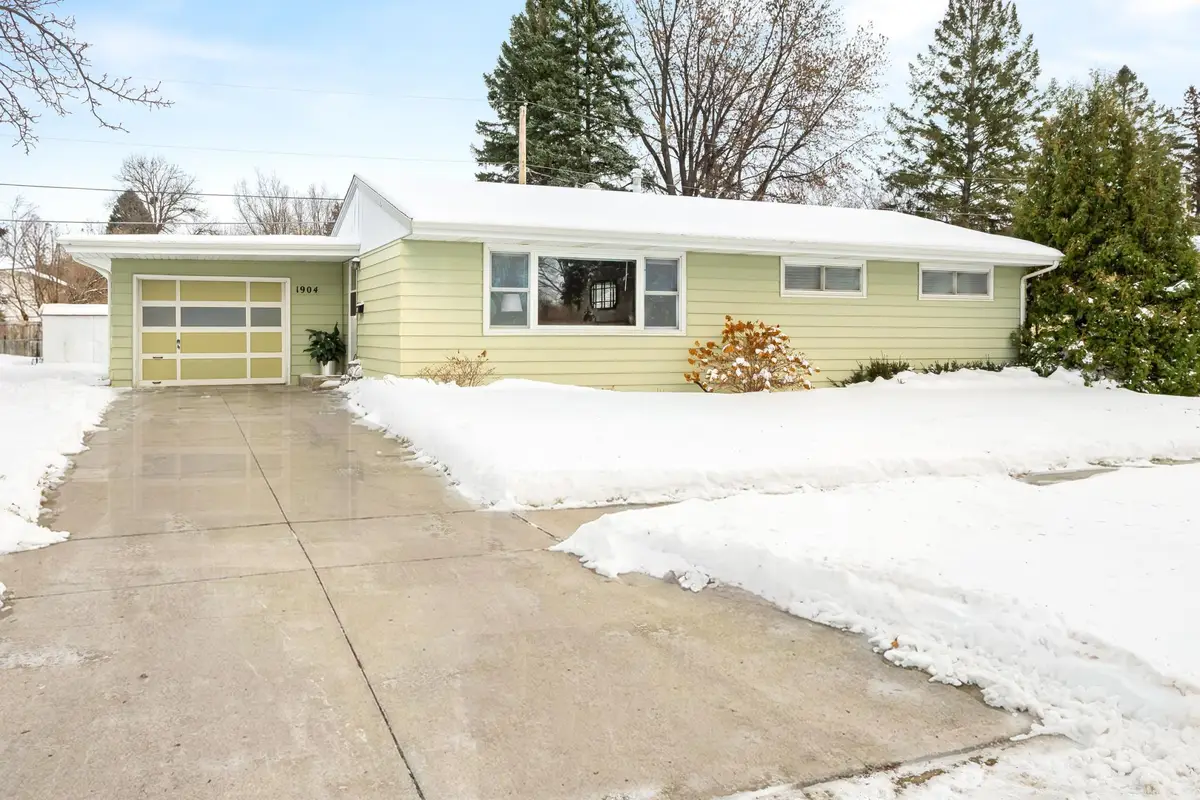 1904 4th Street S, Moorhead, MN 56560 - Image #1
