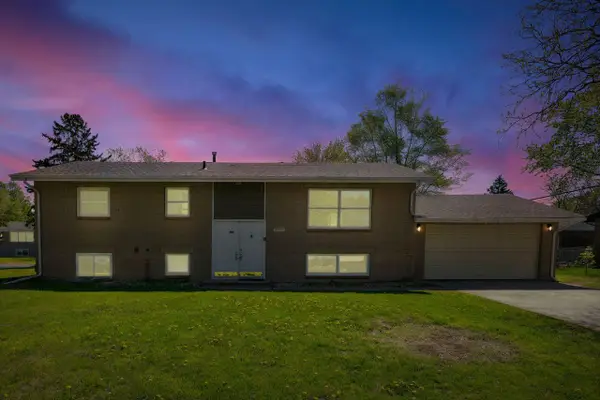 8040 Xenia Avenue N, Brooklyn Park, MN 55443