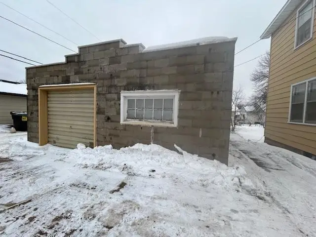 1504 N 8th Ave, Virginia, MN 55792 - #2