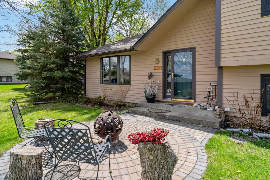 1213 Bluebill Bay Road, Burnsville, MN 55306 - #3