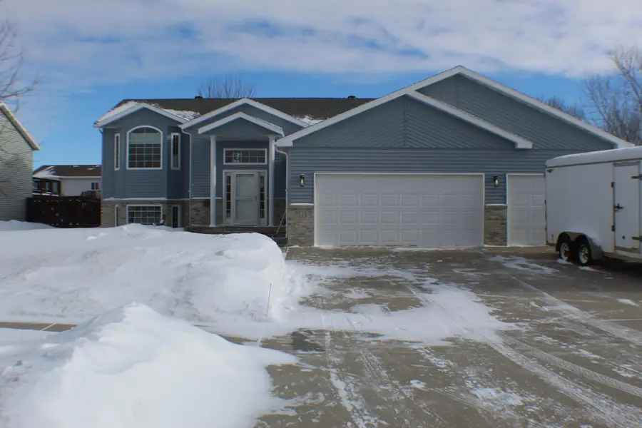 3548 Buchanan Street S, Fargo, ND 58104 - Image #2