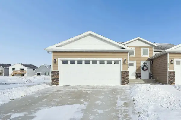 6309 83rd Avenue S, Horace, ND 58047