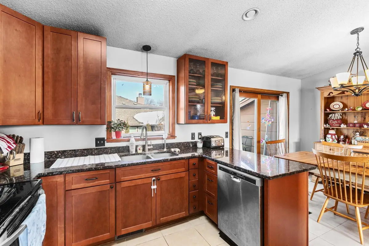 14631 Elysium Place, Apple Valley, MN 55124 - Image #1