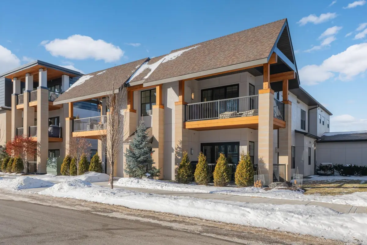 6128 Kellogg Avenue #201B, Edina, MN 55424 - Image #1