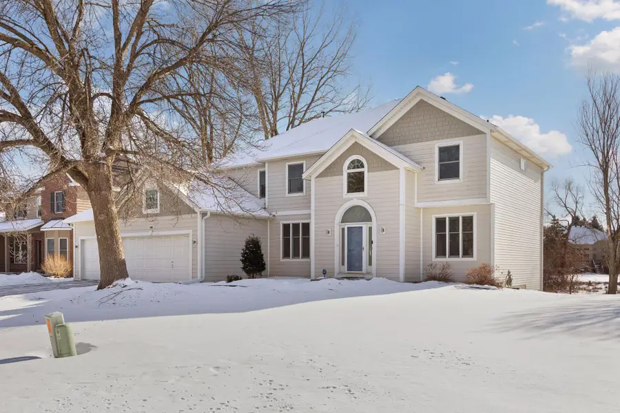 1082 Tamberwood Court, Woodbury, MN 55125 - Image #2