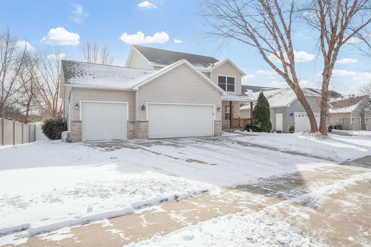 4636 White Pine Place Nw, Rochester, MN 55901 - #1