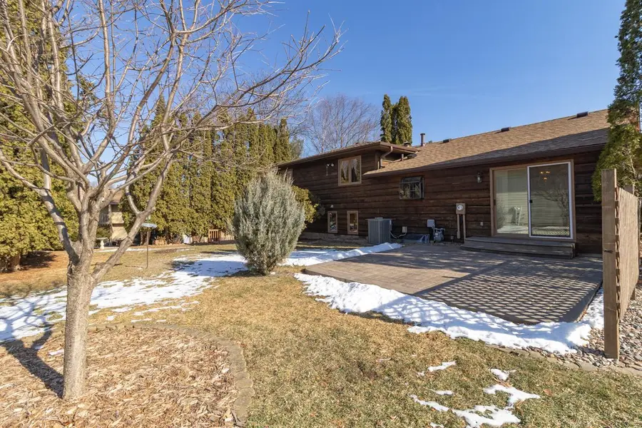 1081 Avanti Drive, Mendota Heights, MN 55118 - #2