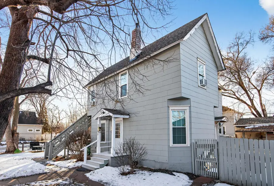 3905 6th Street N, Minneapolis, MN 55412 - #2