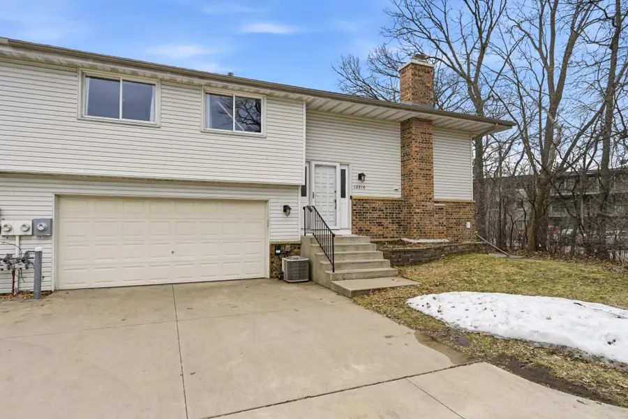12210 Oak Leaf Circle, Burnsville, MN 55337 - #2