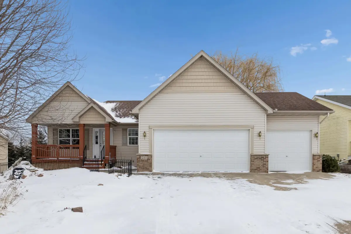 211 7th Street S, Winsted, MN 55395 - #1
