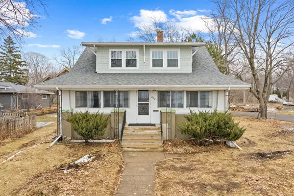 202 Lake Boulevard S, Buffalo, MN 55313