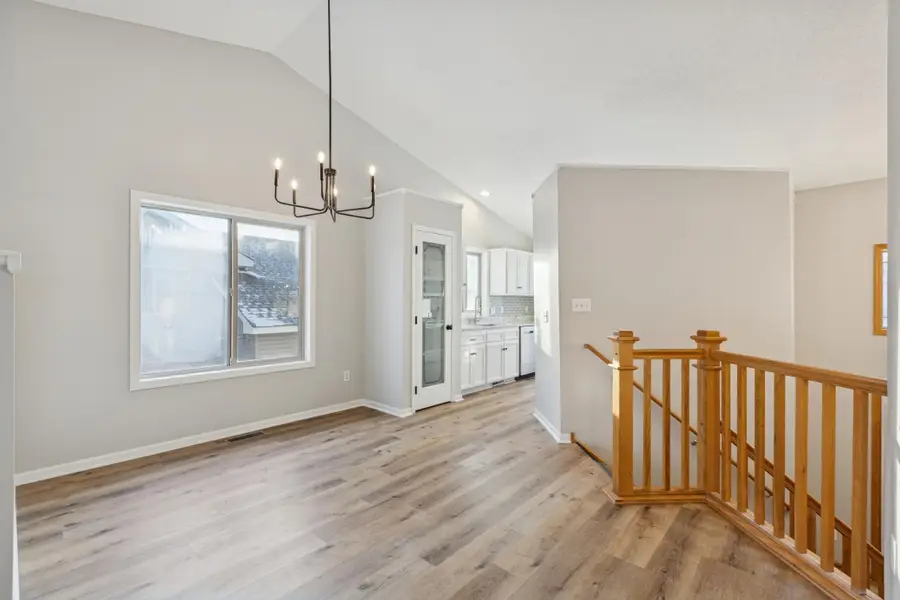 512 Frankfort Way, Waverly, MN 55390 - Image #2