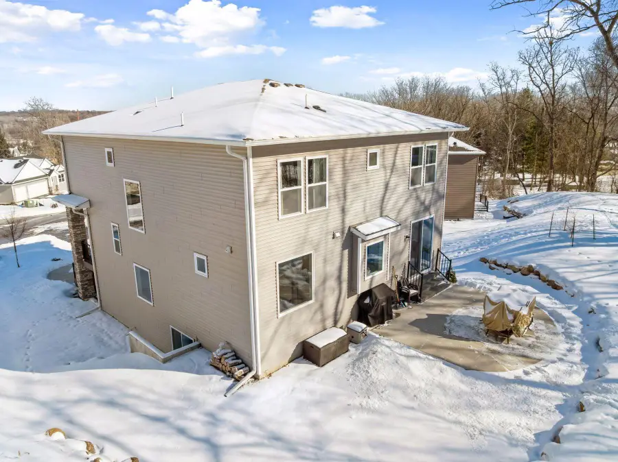 7465 Glengarry Place, Eden Prairie, MN 55344 - Image #2