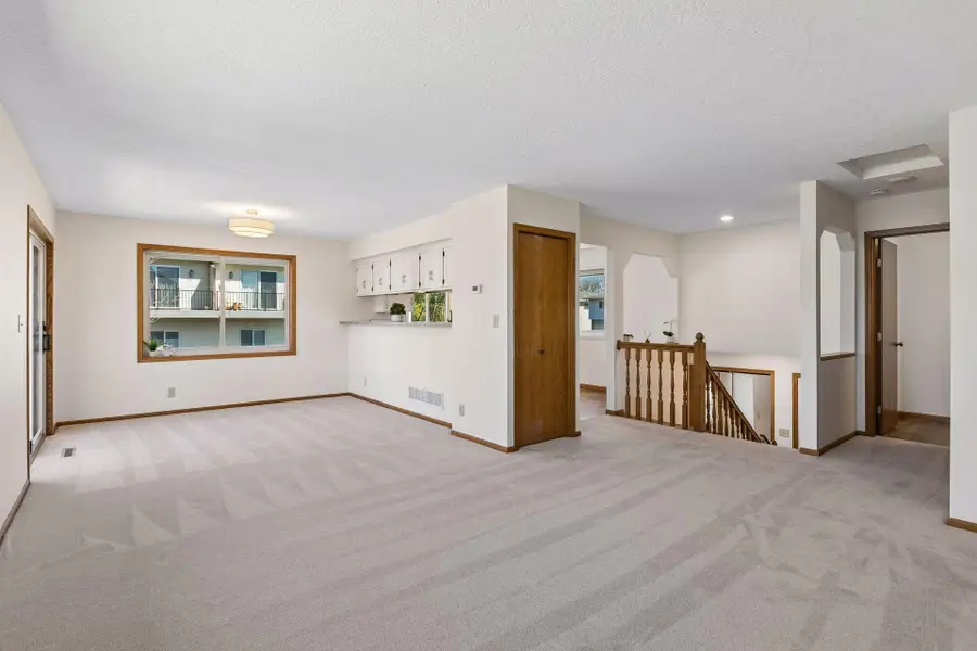 3277 Greenbrier Street, Vadnais Heights, MN 55127 - #2