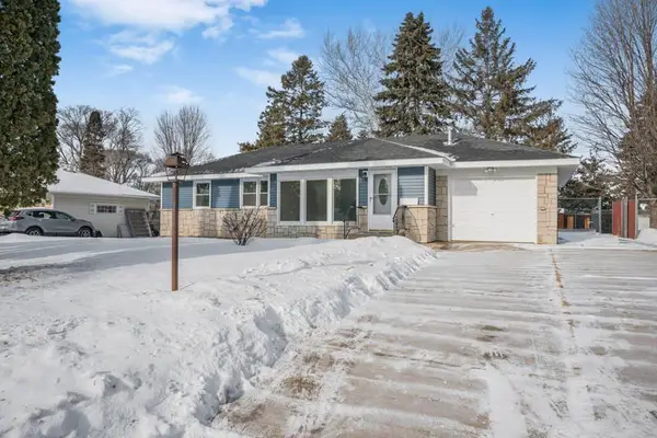 541 Manor Drive Ne, Spring Lake Park, MN 55432