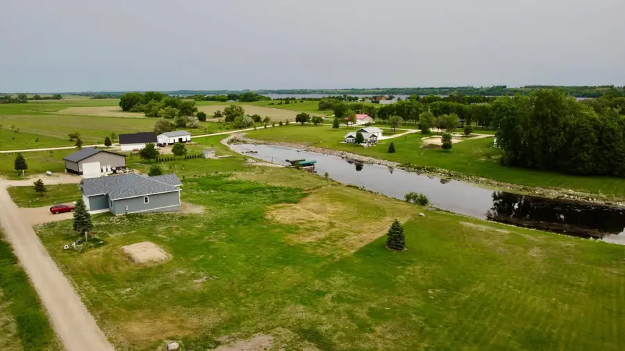 48122 Isaac Lane, Big Stone City, SD 57216 - Image #3