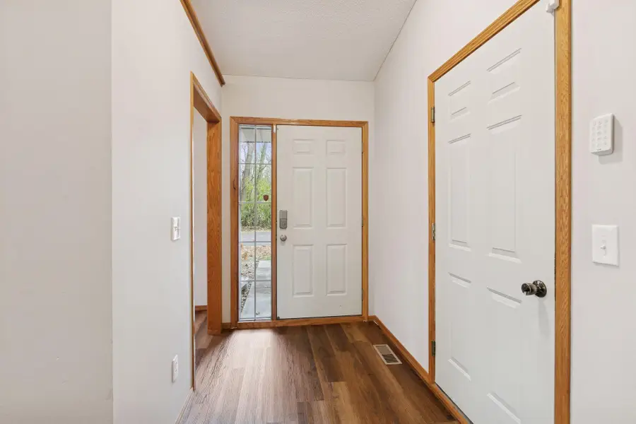 10511 Redwood Street Nw, Coon Rapids, MN 55433 - Image #2