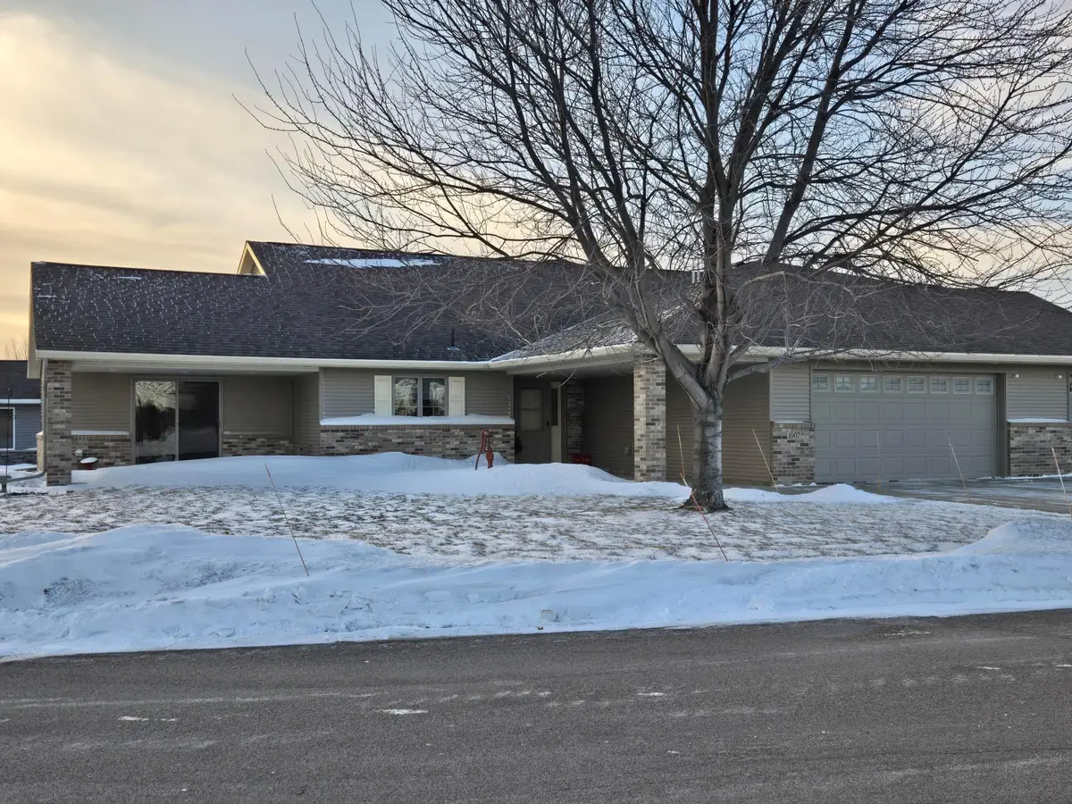 1907 Upper Trentwood Circle Ne, Willmar, MN 56201 - Image #1