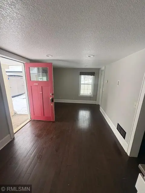 2522 15th Avenue E, North Saint Paul, MN 55109 - Image #3