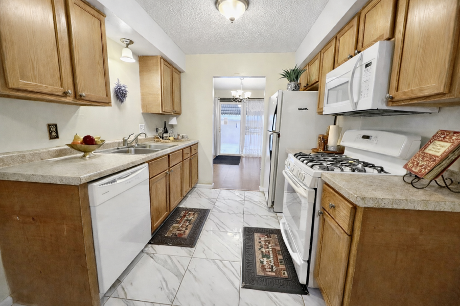 2002 Arkwright Street, Maplewood, MN 55117 - Image #2