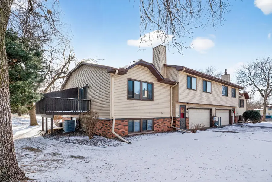 8562 S Maplebrook Circle, Brooklyn Park, MN 55445 - Image #2