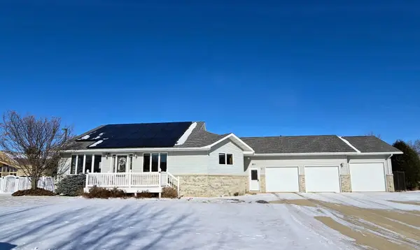 807 8th Street Sw, Pipestone, MN 56164