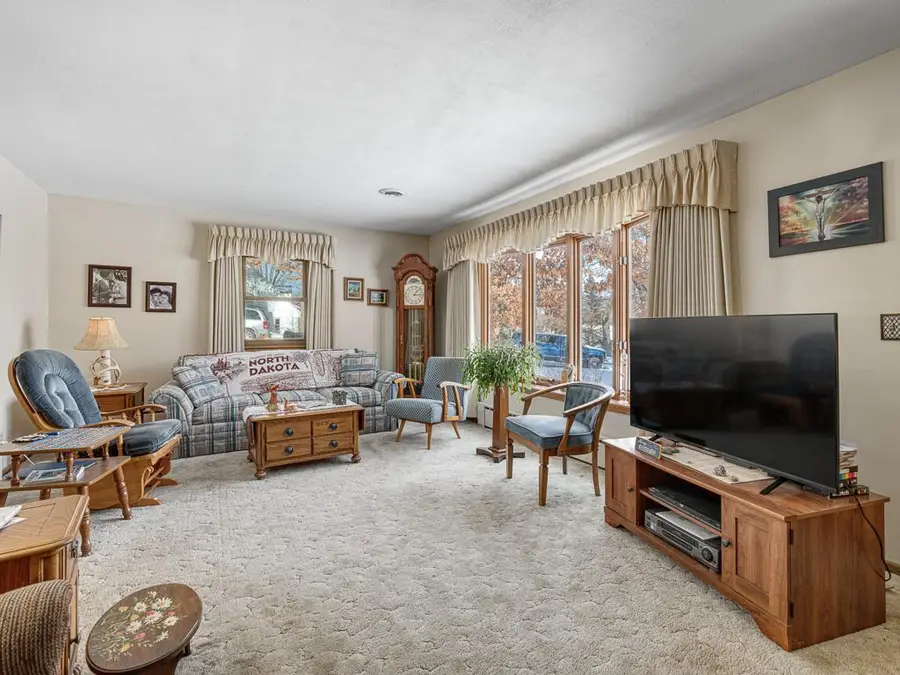 4213 Oakcrest Drive, Vadnais Heights, MN 55127 - Image #2