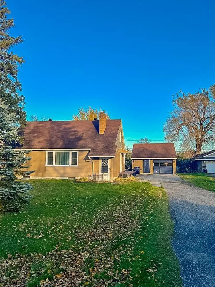 1613 5th Avenue E, International Falls, MN 56649 - #1