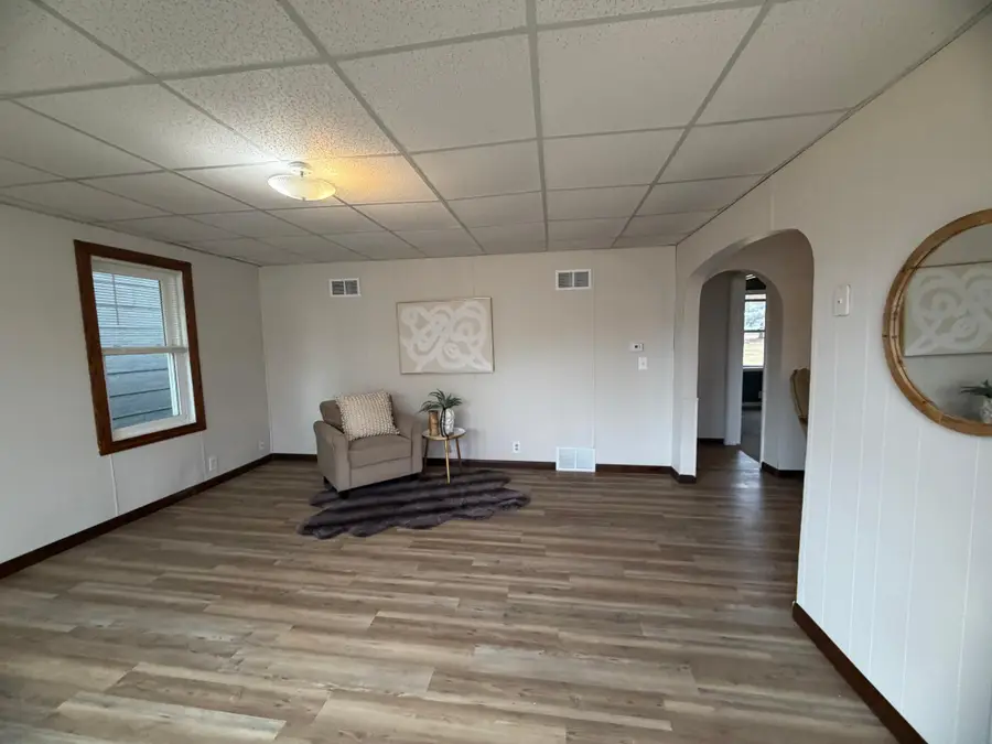 713 Pershing Boulevard, Worthington, MN 56187 - #2