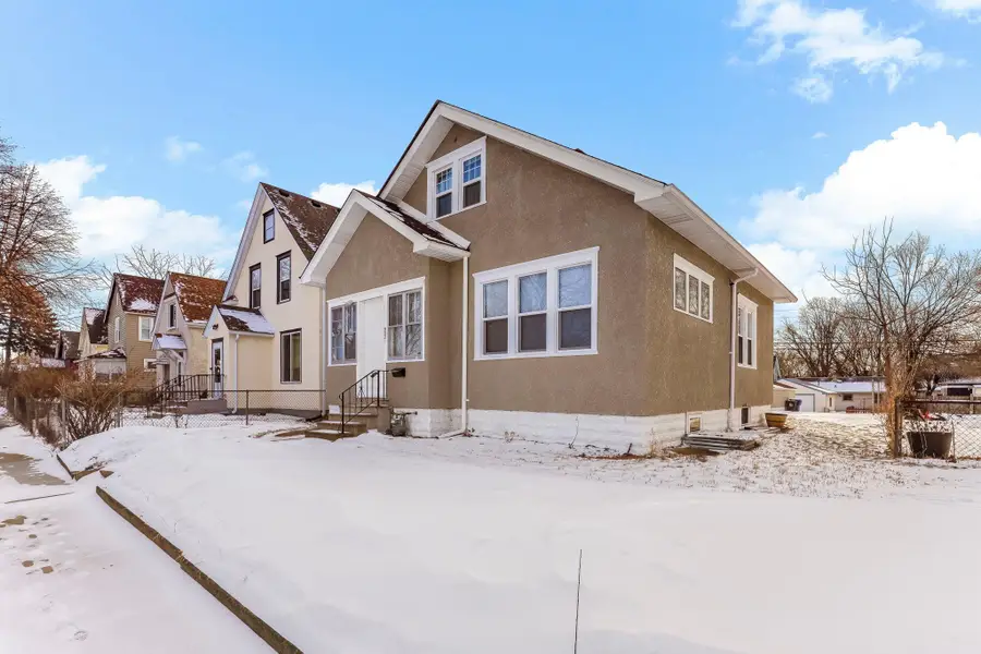 892 Cook Avenue E, Saint Paul, MN 55106 - Image #2