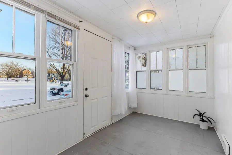 892 Cook Avenue E, Saint Paul, MN 55106 - Image #3