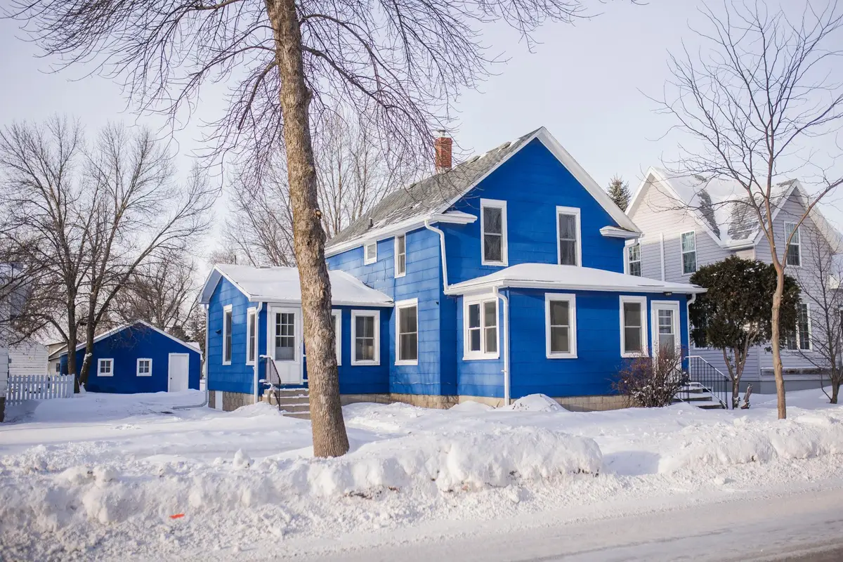 305 E 7th Street, Morris, MN 56267 - #1