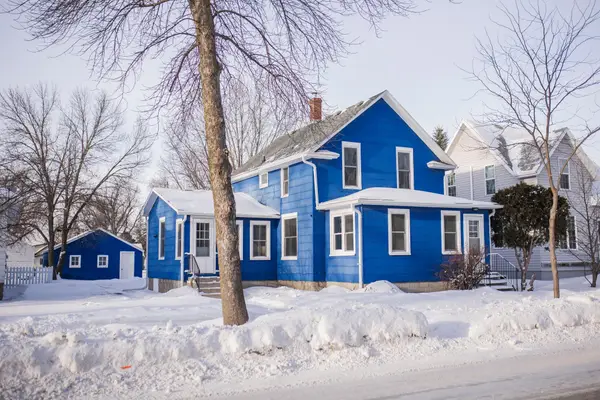 305 E 7th Street, Morris, MN 56267