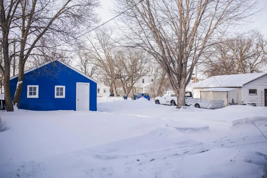 305 E 7th Street, Morris, MN 56267 - #3