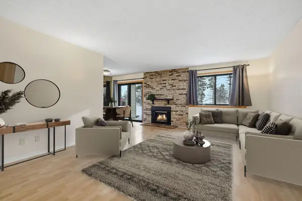 7290 Vista Court, Eden Prairie, MN 55346