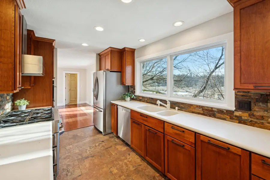 18213 Hermitage Way, Minnetonka, MN 55345 - Image #3