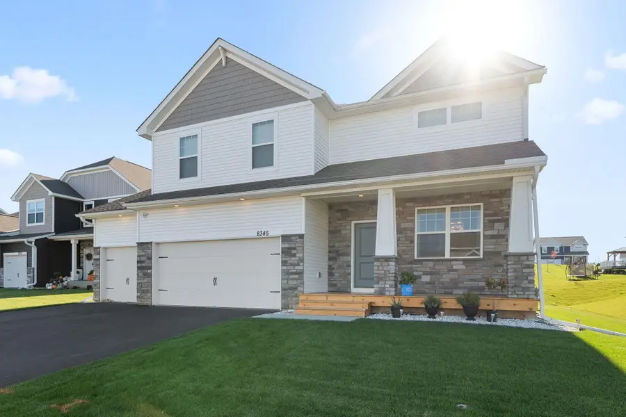 8345 Shire Trail, Woodbury, MN 55129 - #2