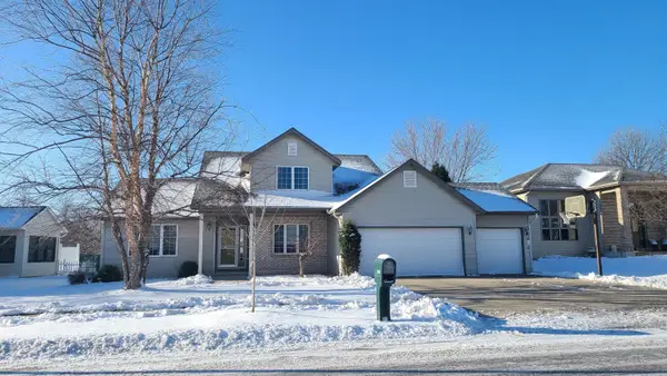 2714 Colleen Street Ne, Rochester, MN 55906