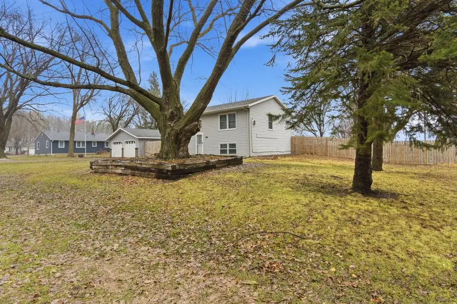 11 N Renstrom Street, Blomkest, MN 56216 - #2