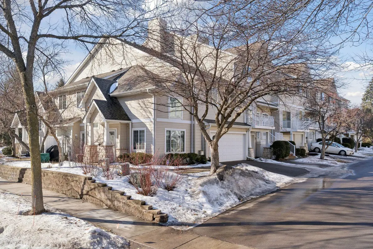 626 Willoughby Way W, Hopkins, MN 55305 - #1