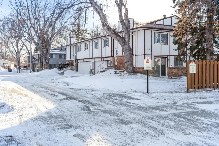 2305 4th Avenue S, Moorhead, MN 56560 - Image #2