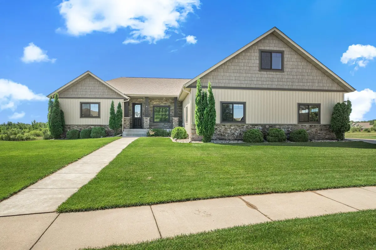 3346 Old Stone Way Ne, Sauk Rapids, MN 56379 - Image #1