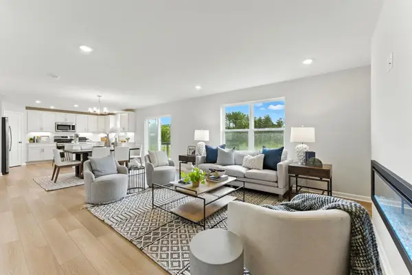 1125 Annagaire Curve, Rosemount, MN 55068